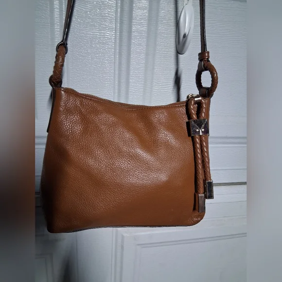 Michael Kors Tan Leather Shoulder Bag - Picture 3 of 9